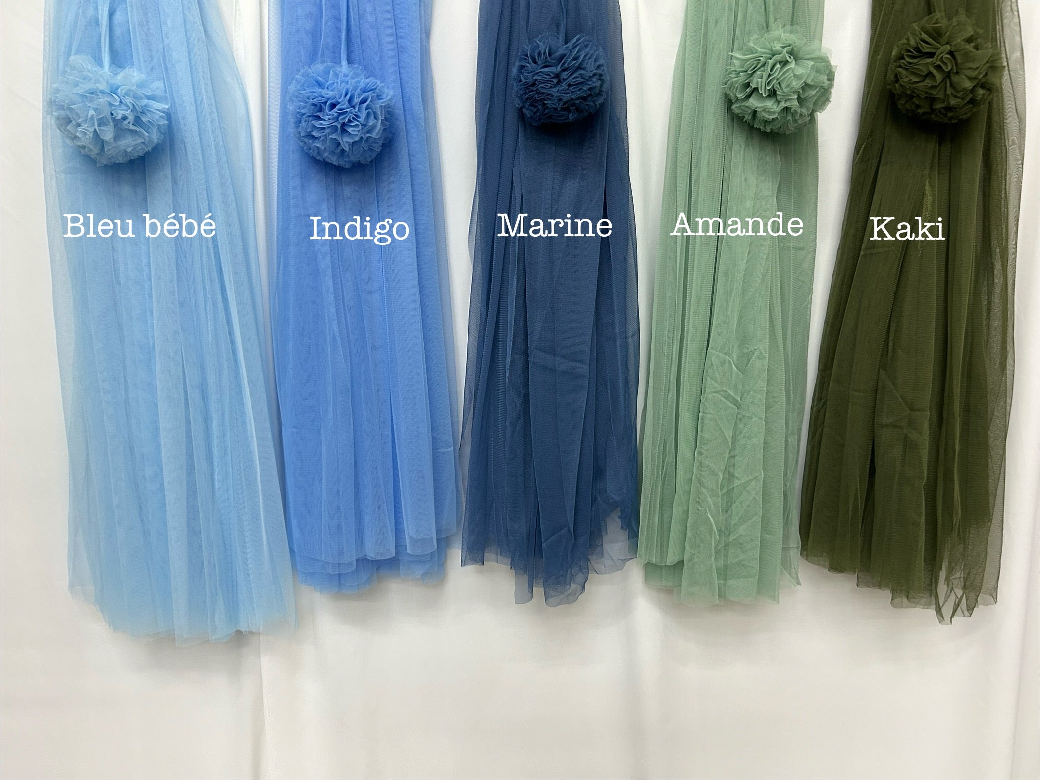 Ciel de lit bébé"Pompons"