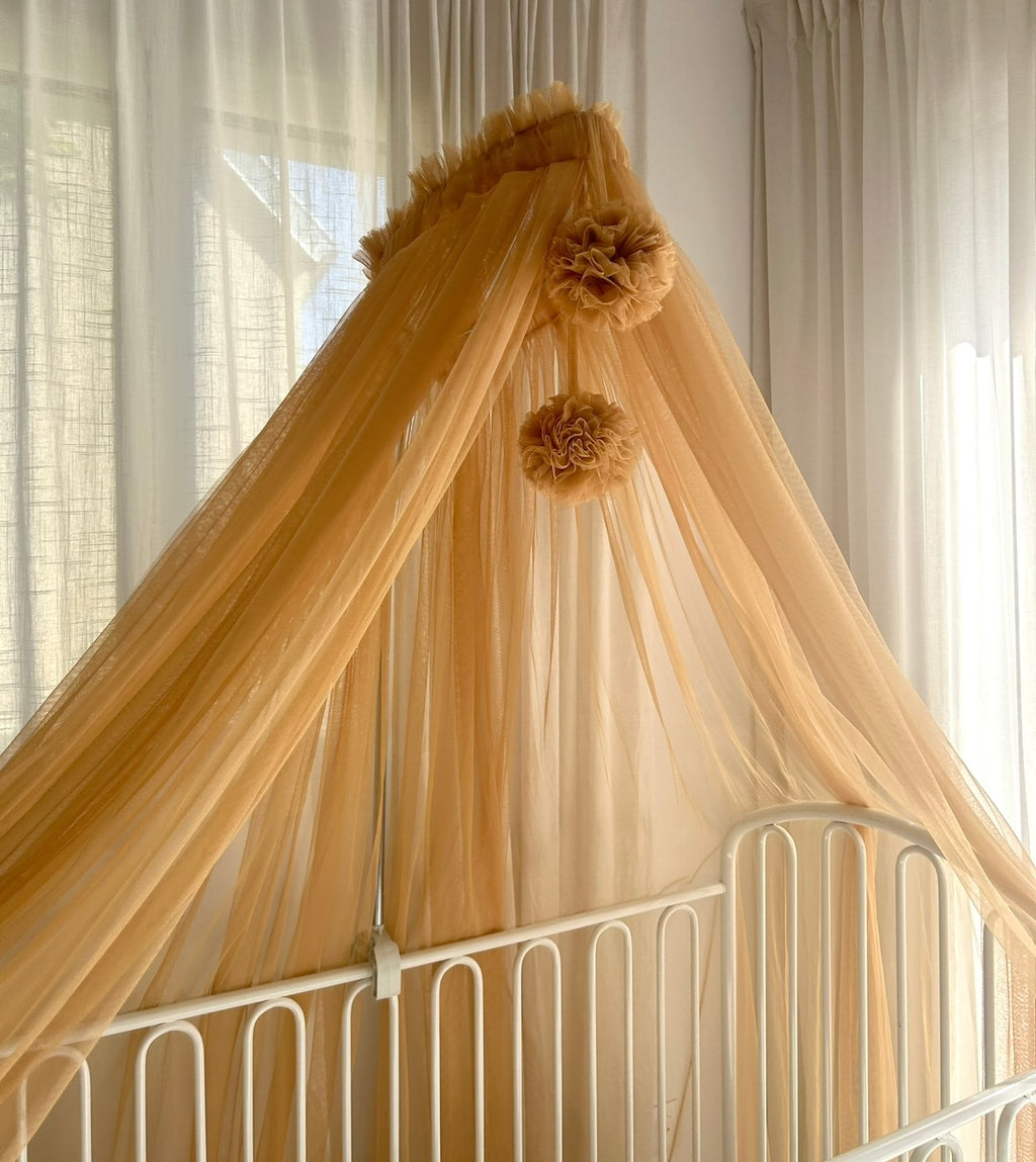 Ciel de lit bébé"Pompons"